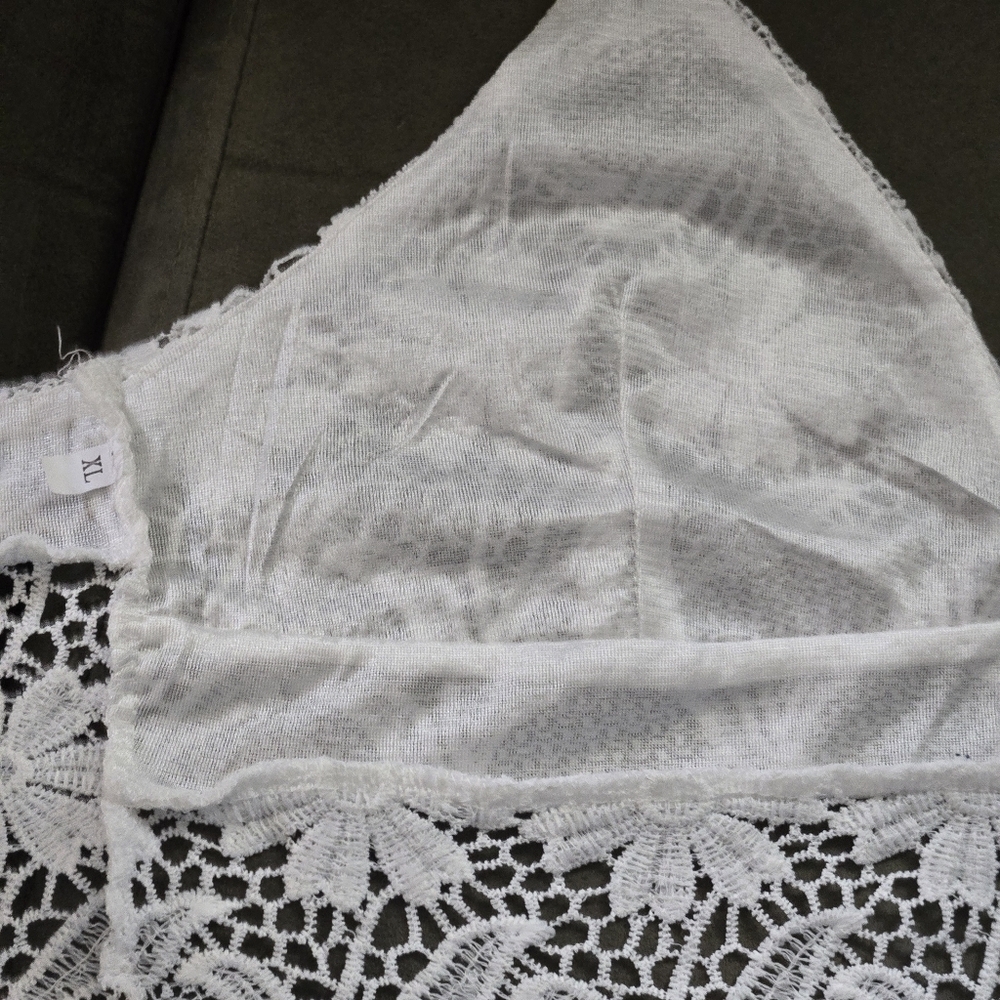 White Crocheted Floral Lace Halter Top Women’s XL Boho Festival Summer Backless - Picture 11 of 16